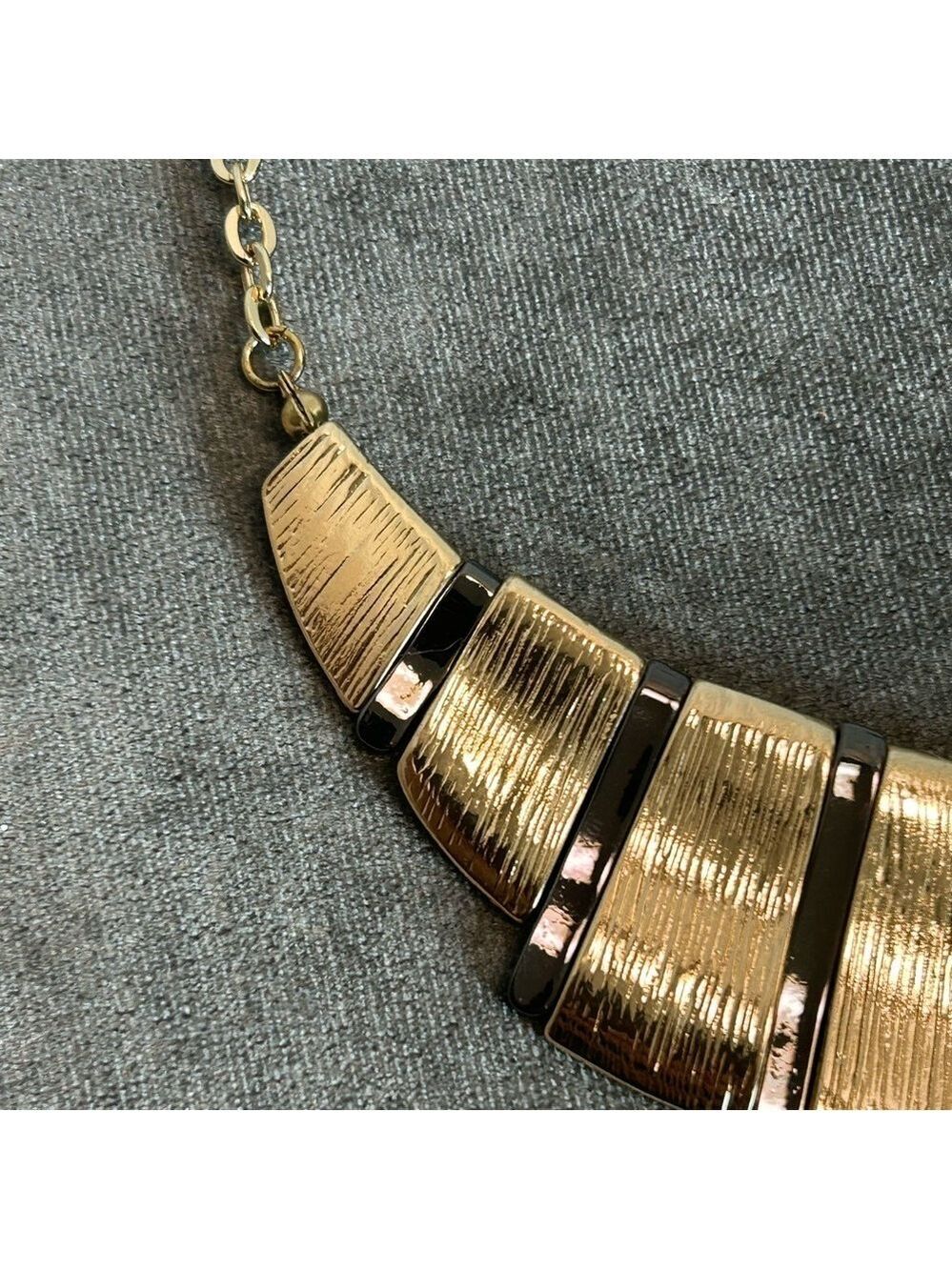 Nygard brushed gold curvy piano Cleopatra statement necklace - Picture 8 of 10